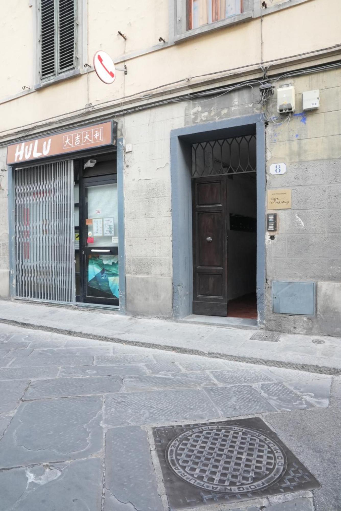 Affitta Camere Mimi Family Florenz Exterior foto