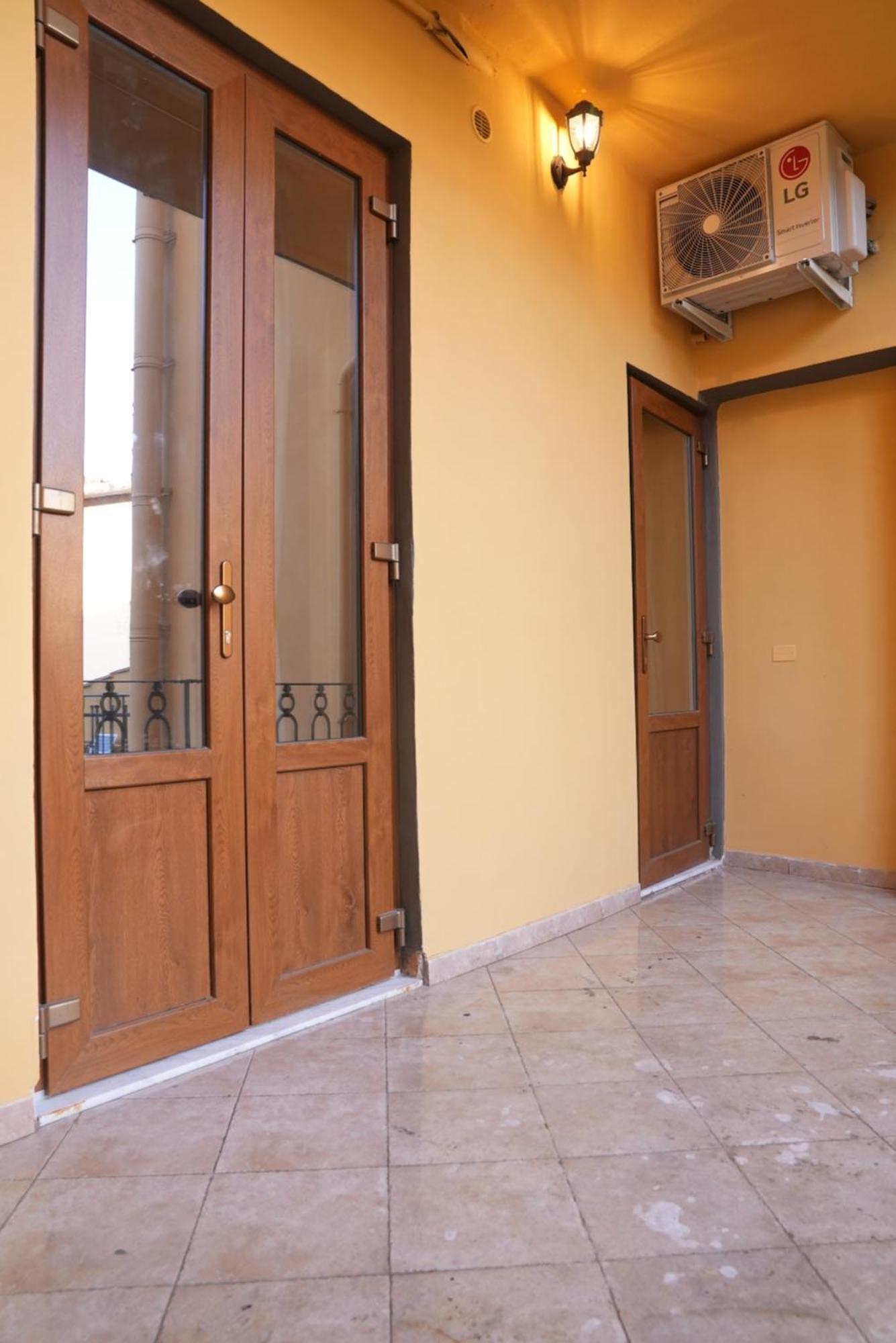 Affitta Camere Mimi Family Florenz Exterior foto