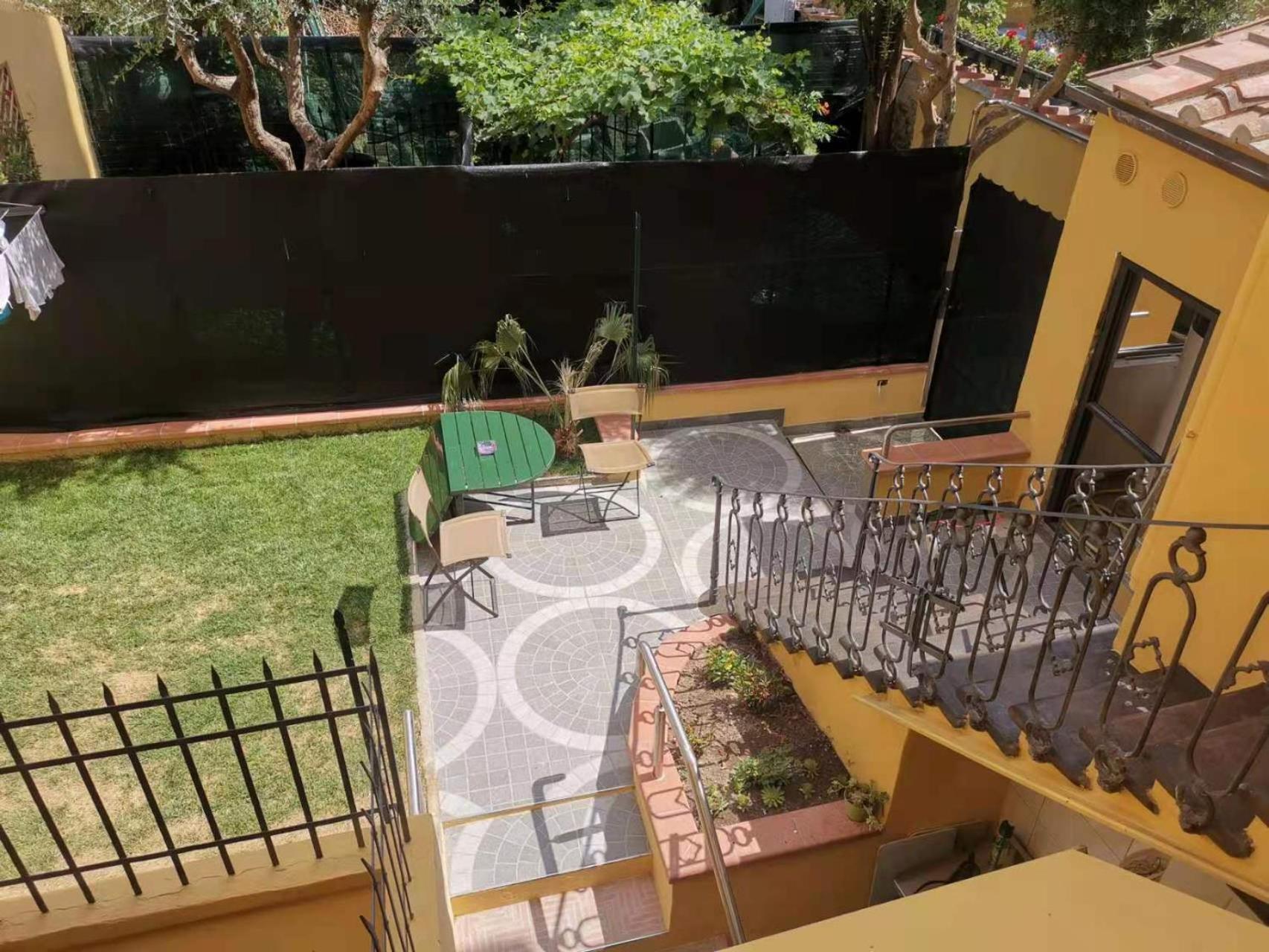 Affitta Camere Mimi Family Florenz Exterior foto
