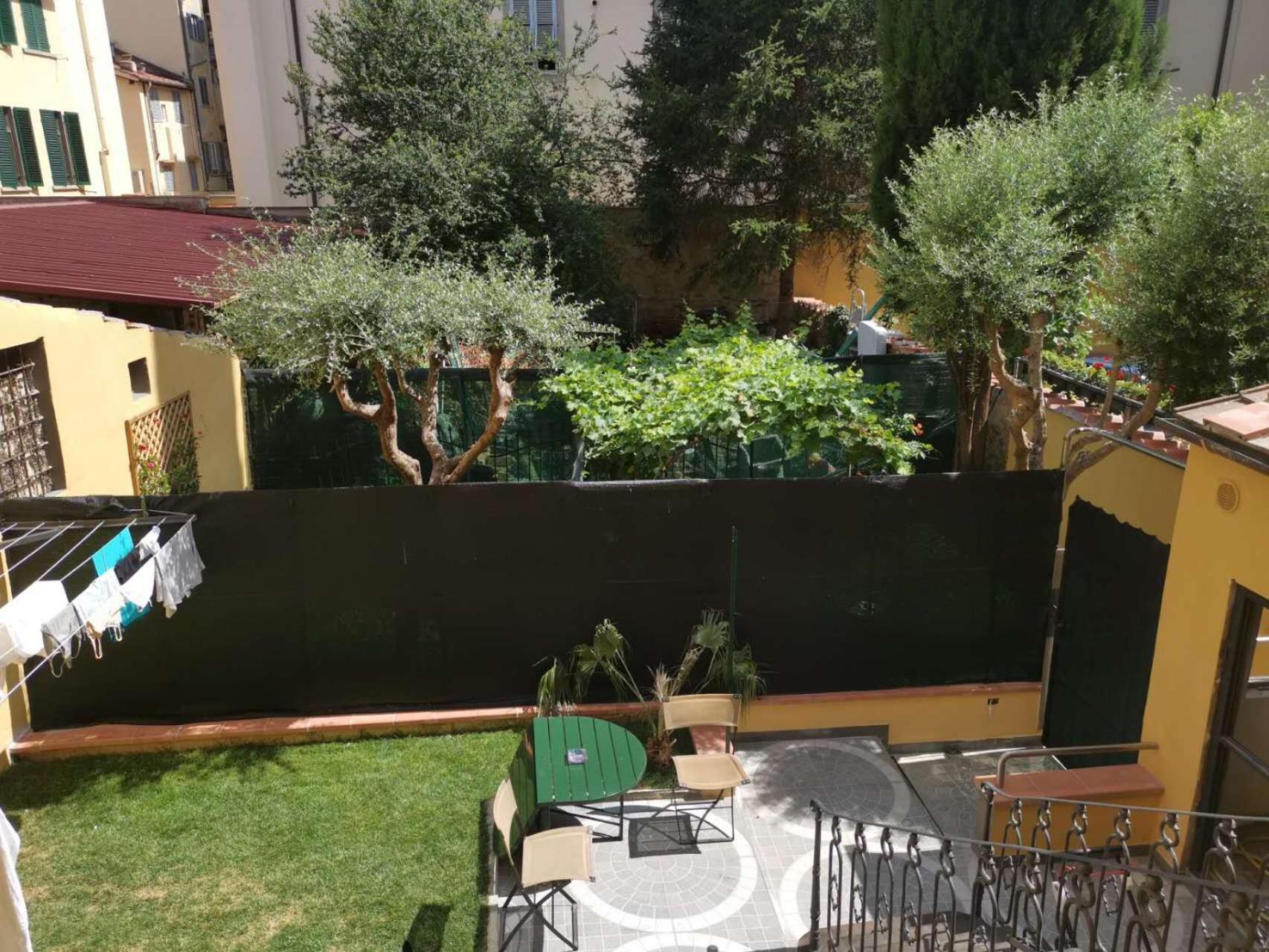 Affitta Camere Mimi Family Florenz Exterior foto